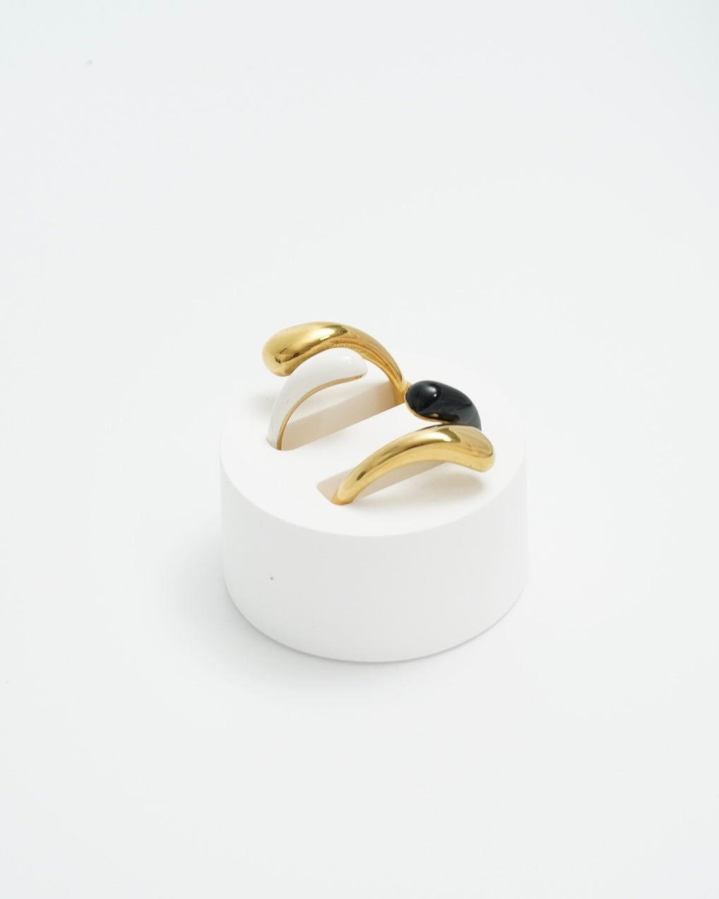 Damara Rings