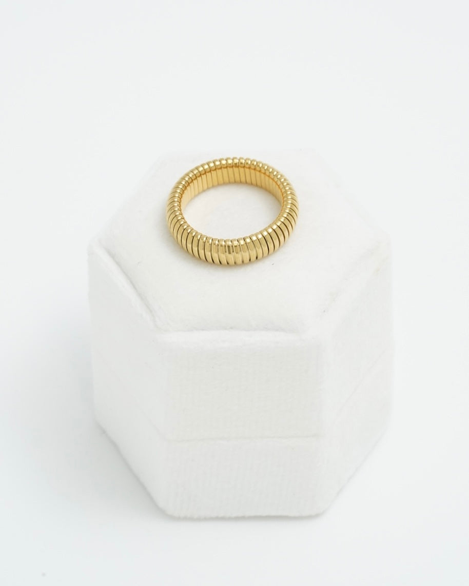 Cleo Ring